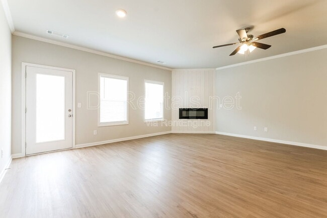 Photo - 5350 Fox Den Rd