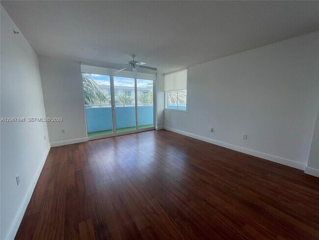 9201 Collins Ave Unit 321