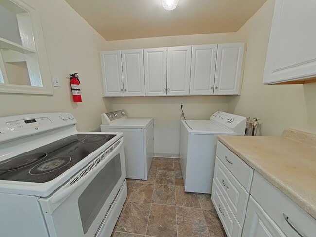 Photo - FALL SPECIAL ~ $1060 OFF FIRST MONTH RENT