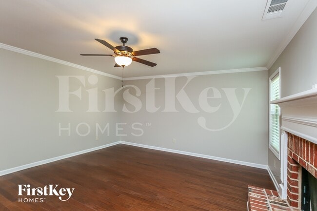 Photo - 254 Cypress Pl