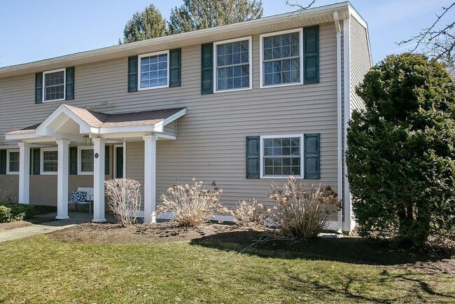 Building Photo - 1 Leland Point Dr