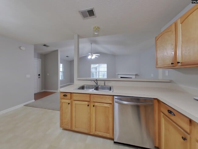 Photo - 538 Providence Crossing