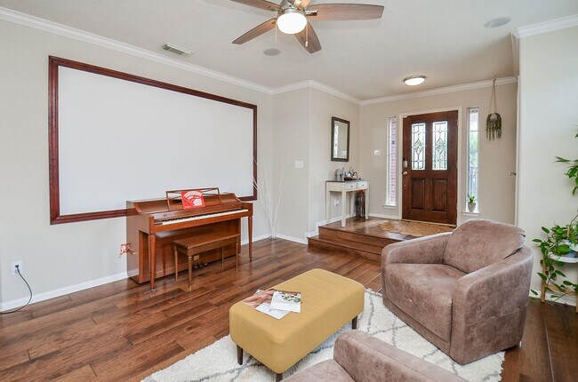 Photo - 3654 Royal Royce Dr