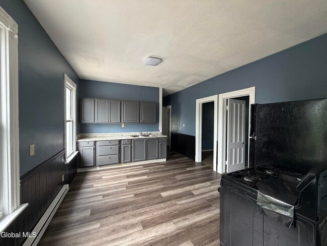Photo - 17 Grand St Unit Up