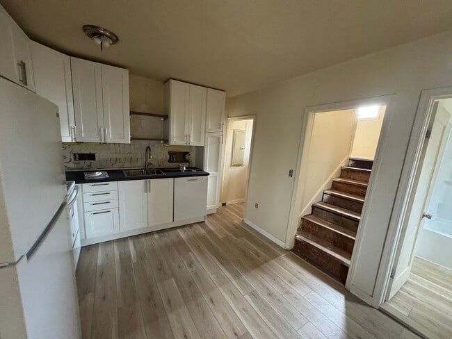 Photo - 2 Bedroom Unit in The Dalles For Rent