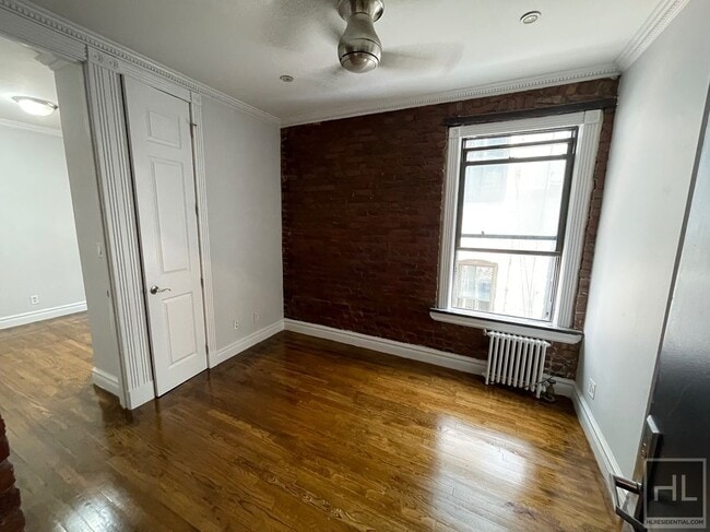 Building Photo - East 13th Street Unit 3C Rental
