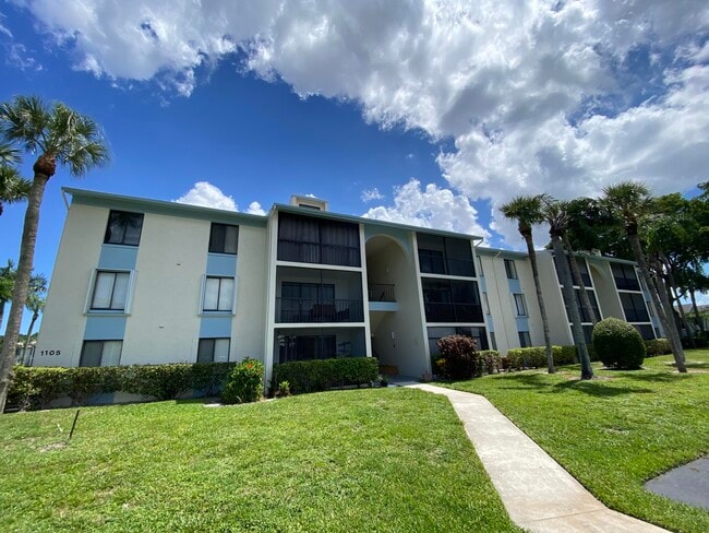 Photo - 1105 Green Pine Blvd Unidad D3 Rental