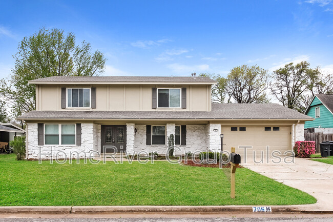 Building Photo - 705 Meadowood Dr Rental