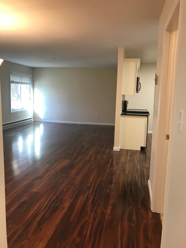 Photo - 34 Meadow Green Cir Unit B