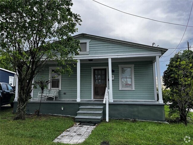 Building Photo - 2320 E 12th Ave Rental