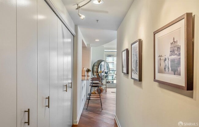 Photo - 401 Harrison St