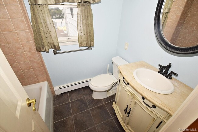 Building Photo - 15 N Crescent Dr Unit 2