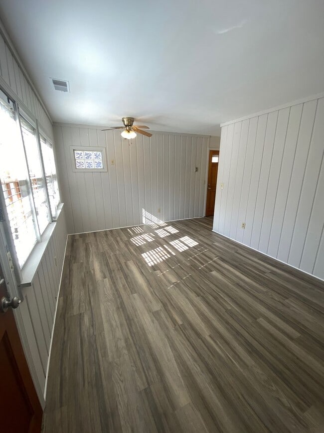 Photo - 722 Holly St Unit 1