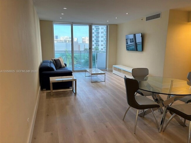 Photo - 3001 S Ocean Dr Unit 639