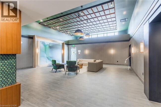 Photo - 460 Dundas St E Unit 504