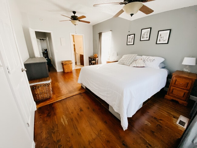 Photo - 805 Mountain Creek Rd Unit Main House