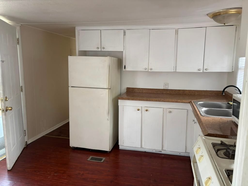 Photo - 1501 W 4th St