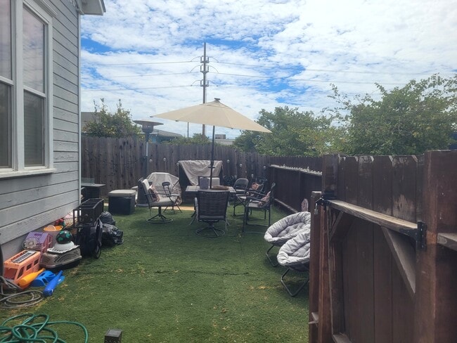 1713 Coolidge Ave