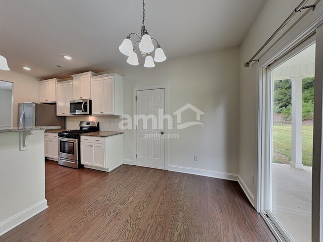 Photo - 112 White Ash Ln