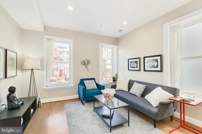 Photo - Updated Kalorama One Bedroom W/Washer & Dr...