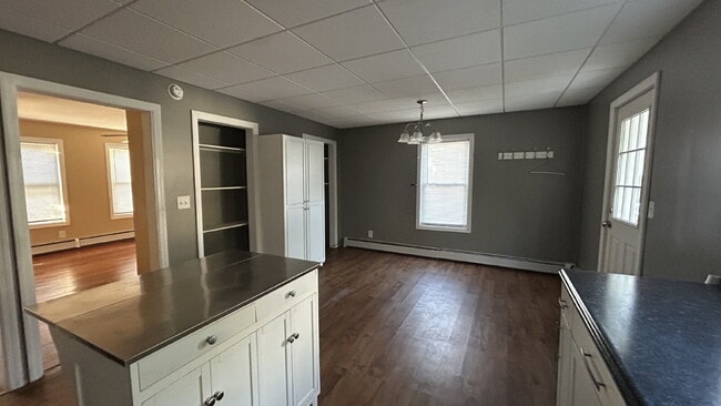 Photo - Newly updated, bright and spacious 2 bed/1... Unit B