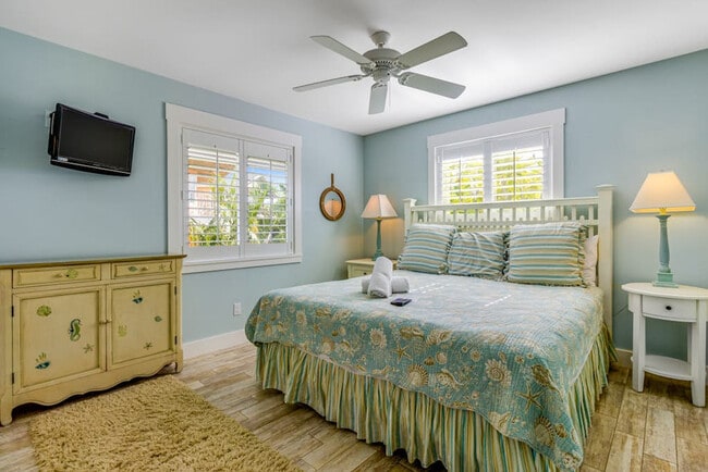 Photo - 744 N Shore Dr Unit SI ID1591483P