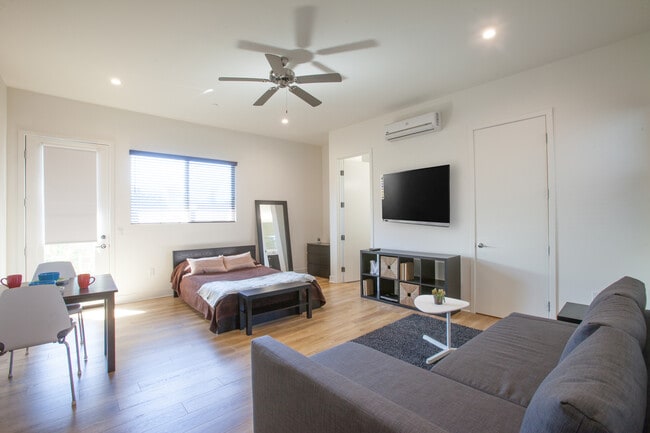 Building Photo - 11966 Wagner St Unit 6