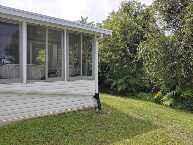 Photo - 215 Tiger Lilly Dr