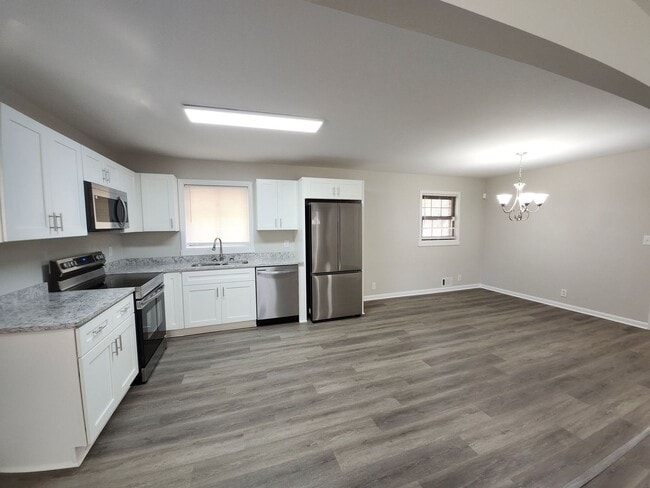 Photo - 5370 Longmeadow Ln