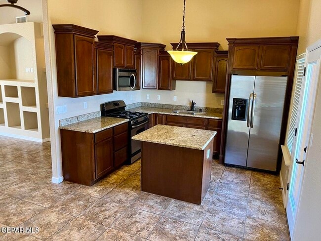 Photo - 2213 Wild Point Pl