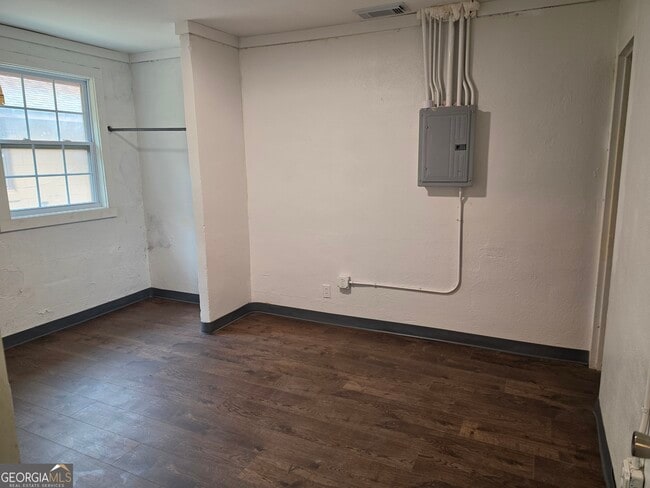 Photo - 1148 Booker Ave SW