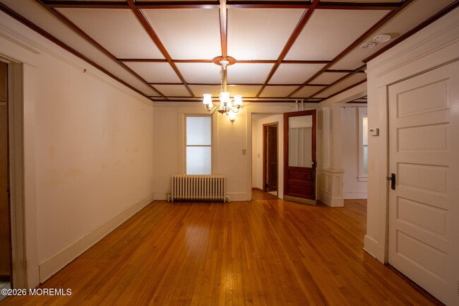 Photo - 13 1st St
