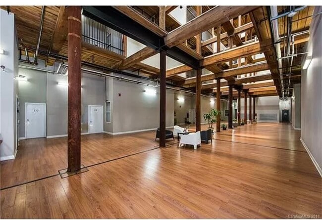 Photo - 201 S Hoskins Rd Unit 217