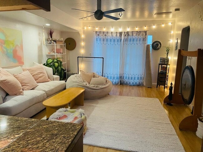 Photo - 5525 Bellevue Ave Unit Coastal La Jolla 1BR with Private Entrance