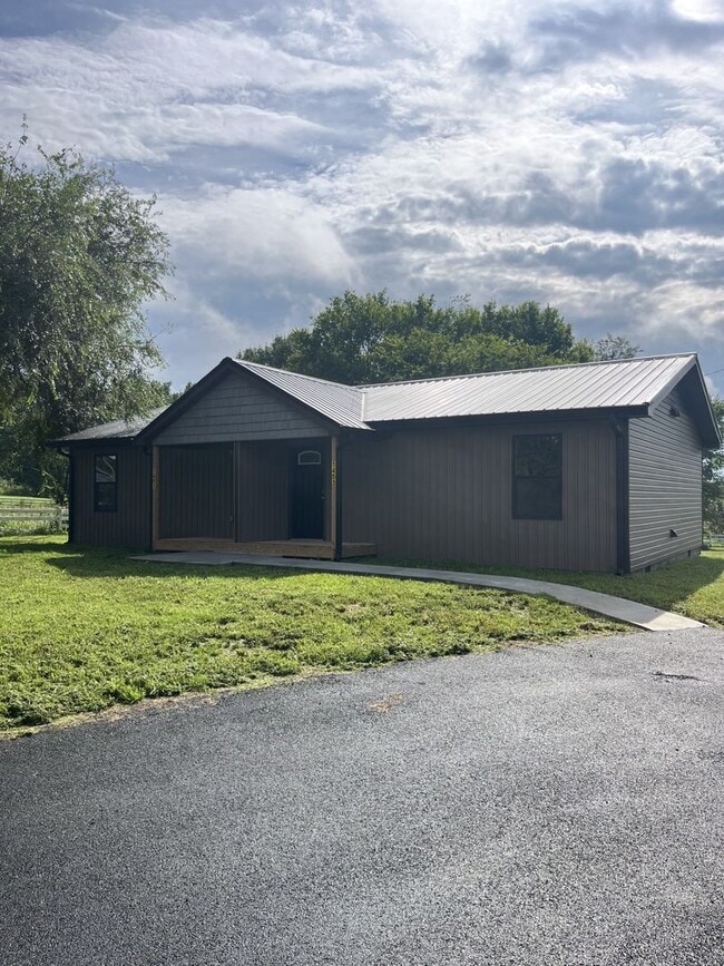 Photo - 1451-1457 Silver City Road Unidad 1451