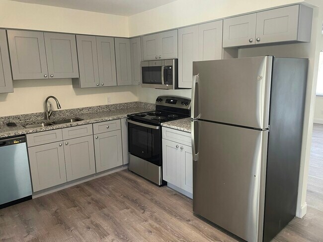 Photo - 16841 Juanita Ave