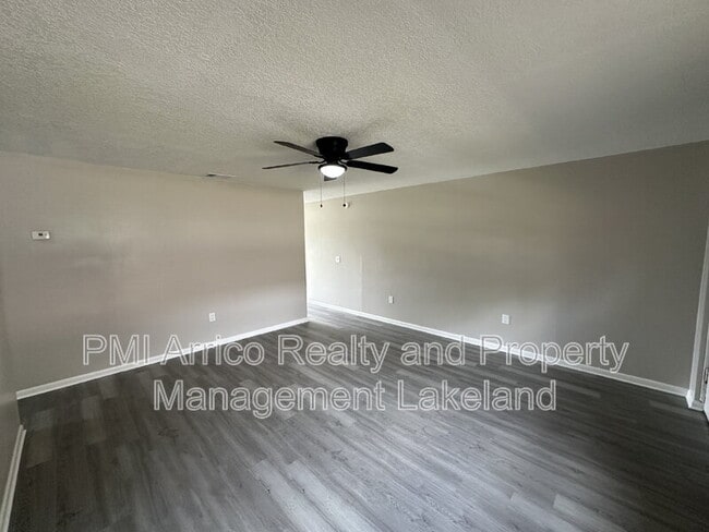 Photo - 457 Beech Ave