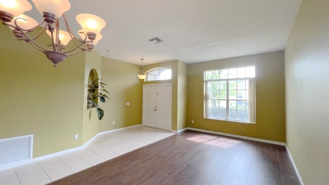 Photo - 3479 Foxcroft Cir