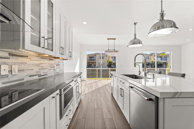 Building Photo - 3110 NE 210th Terrace