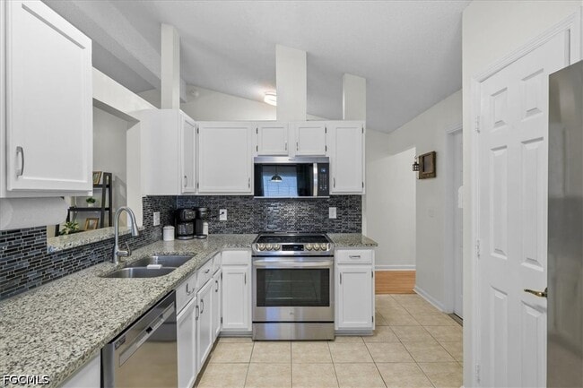 Photo - 11179 Bentley Trace Ln E