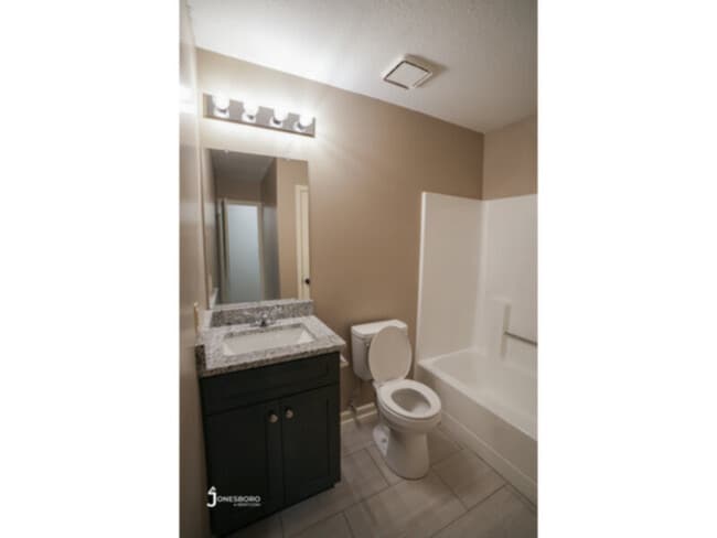 Photo - Lakewood Condos: NEWLY REMODELED