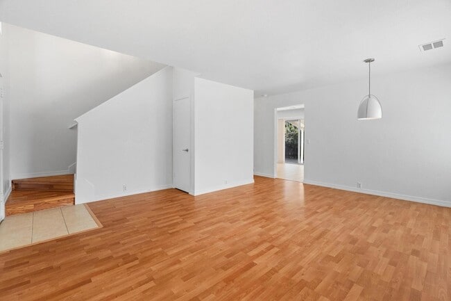 Photo - 905 Rocking Spur Cove