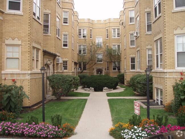 Building Photo - 2140 Elmwood Ave Unit 212 Rental