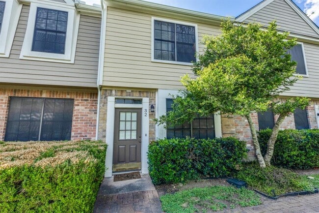 Building Photo - 12325 Los Indios Trail Unit 32