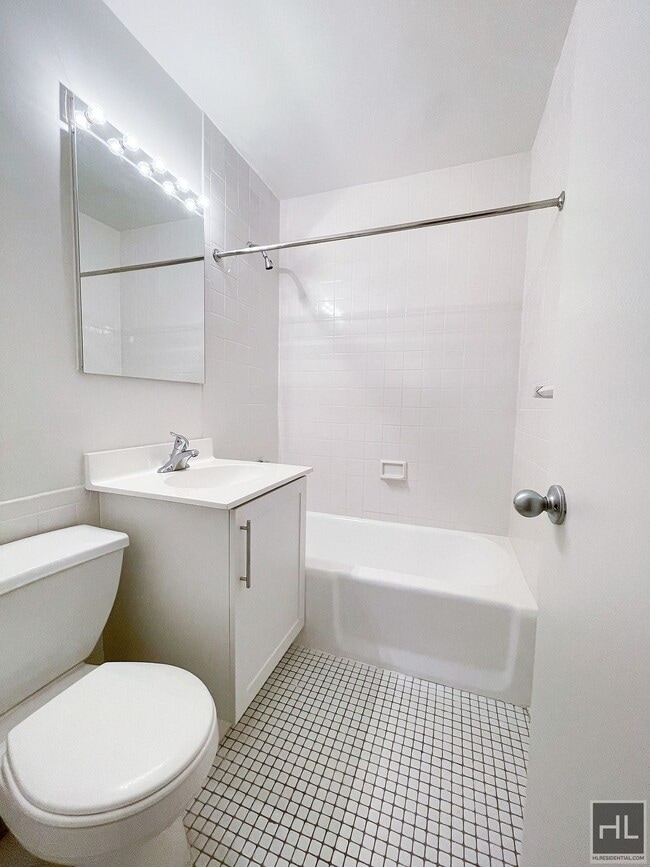 Photo - EAST 49 STREET Unit 9S