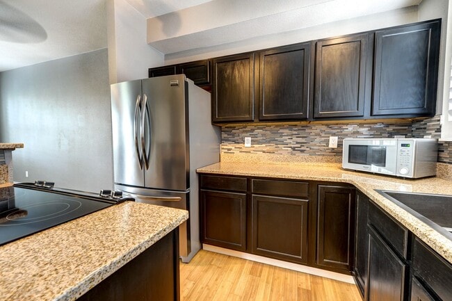 Modern 2-Bedroom Condo in LoHi - Modern 2-Bedroom Condo in LoHi