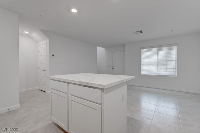 Building Photo - 931 Watford Pl Rental