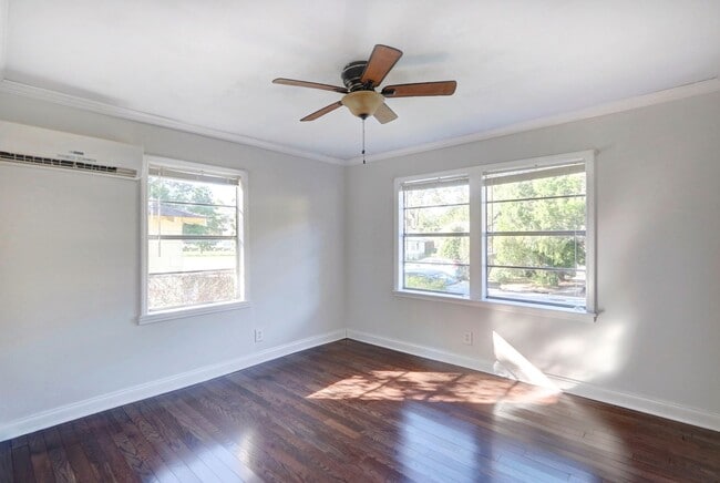 Photo - Single Family 2.5 bd, 1 ba close to Forsyth Park, Historic District