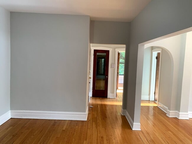 Photo - Howard Beach Apartments