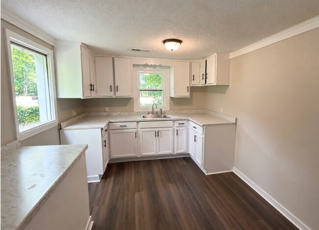 Photo - 1609 34th St SW